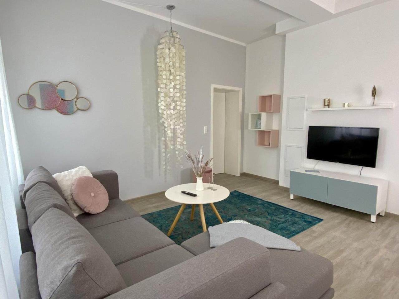 Discovair - Eisenach Karl14 - Vollausgestattete Apartments Mit Netflix In Der Fussgaengerzone Ruang foto