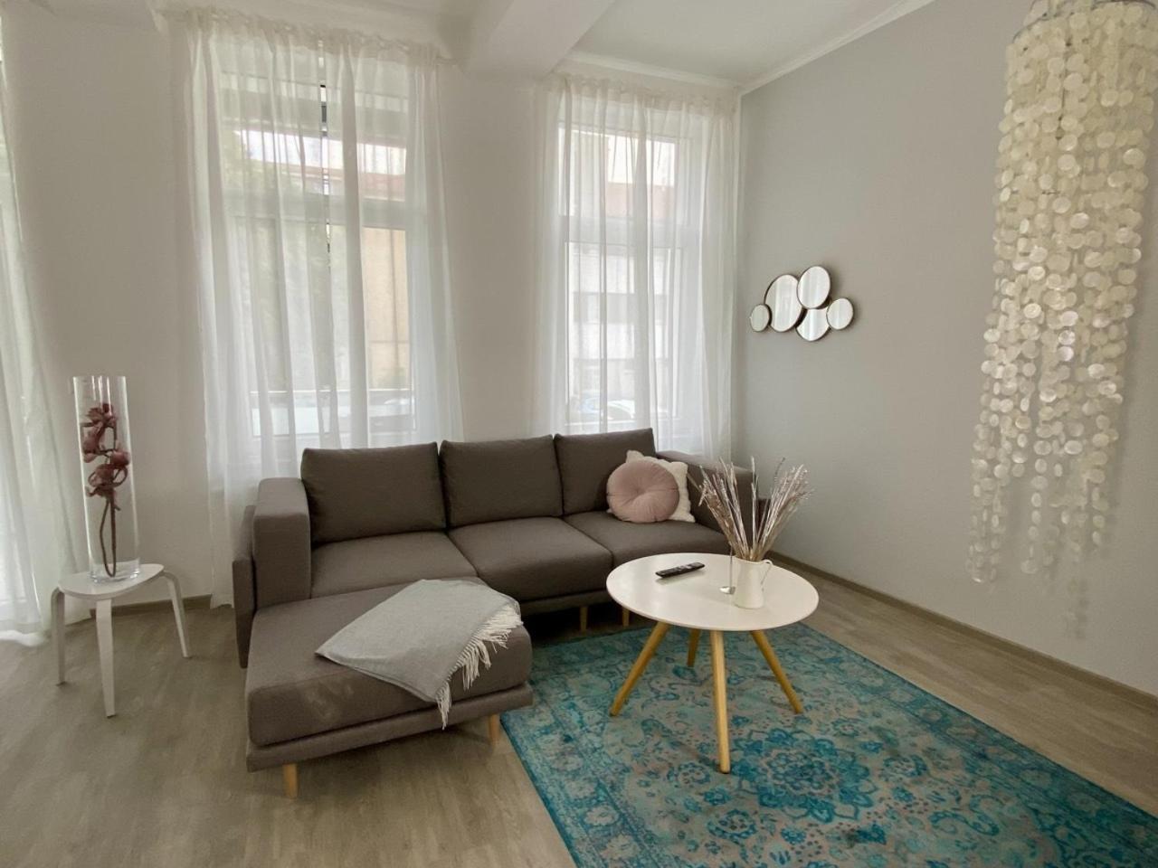 Discovair - Eisenach Karl14 - Vollausgestattete Apartments Mit Netflix In Der Fussgaengerzone Ruang foto