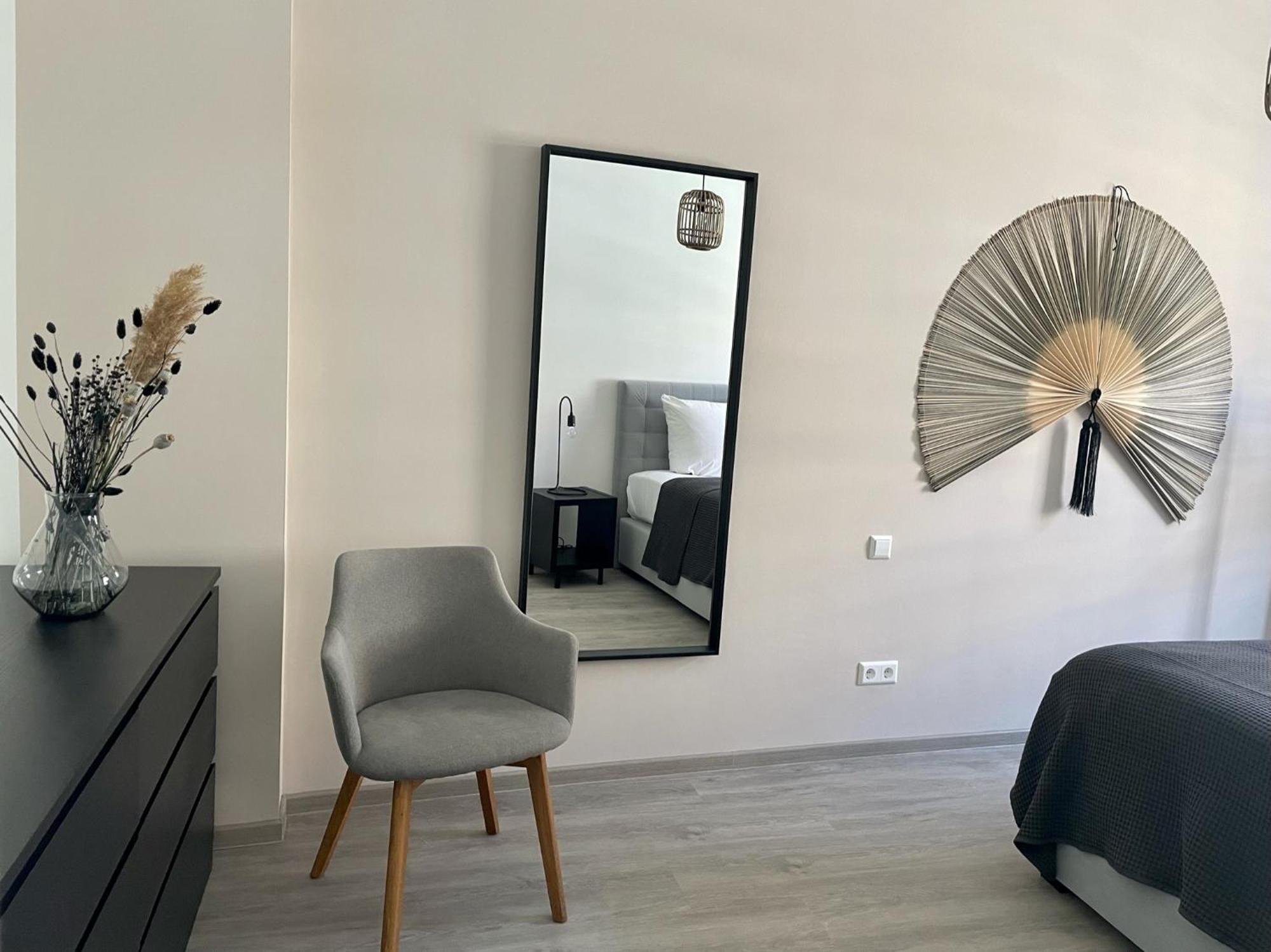 Discovair - Eisenach Karl14 - Vollausgestattete Apartments Mit Netflix In Der Fussgaengerzone Ruang foto